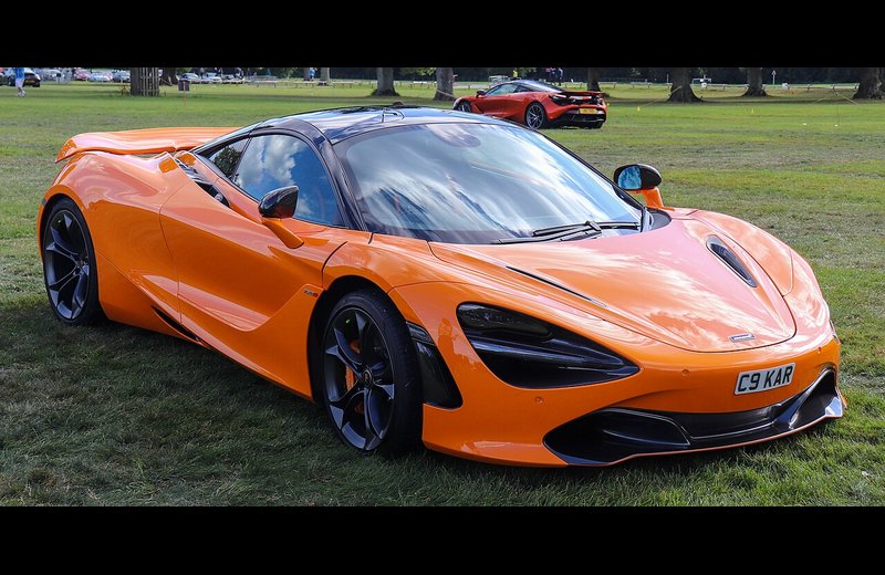 McLaren 765LT